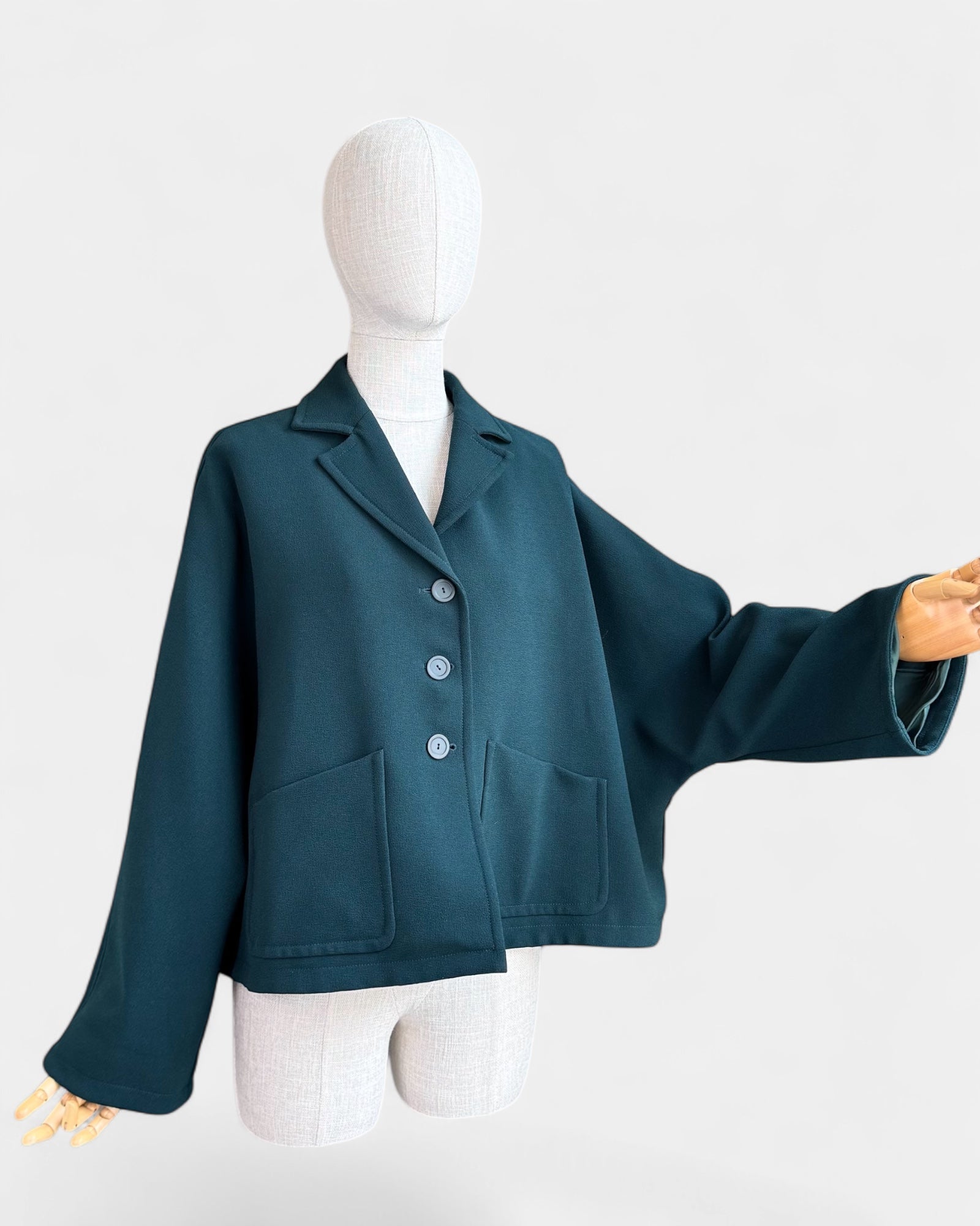 Veste en crêpe vert foncé , S Liviana Conti