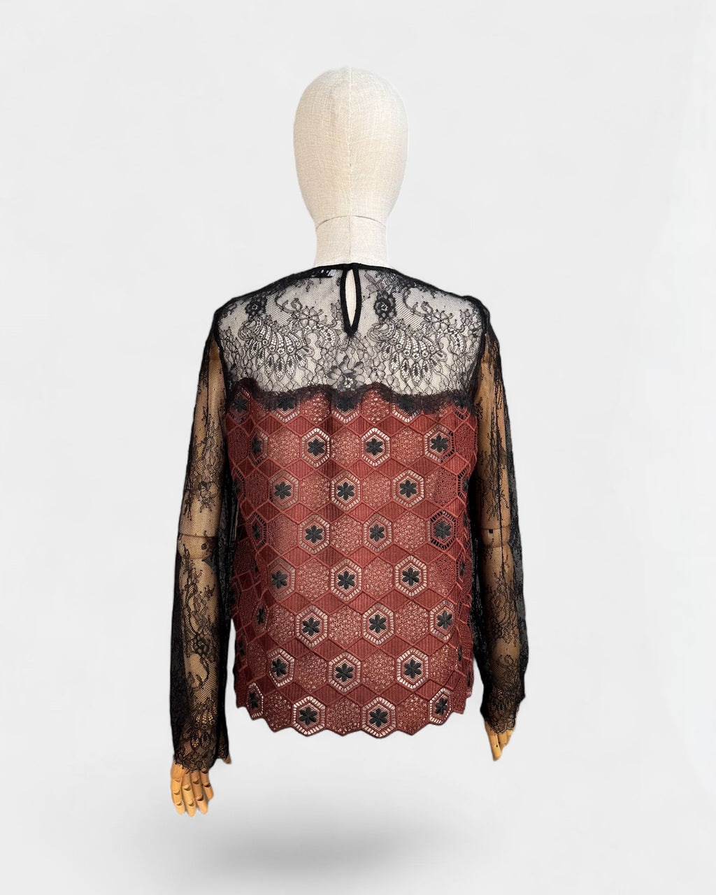 Blouse dentelle Sandro Taille 2